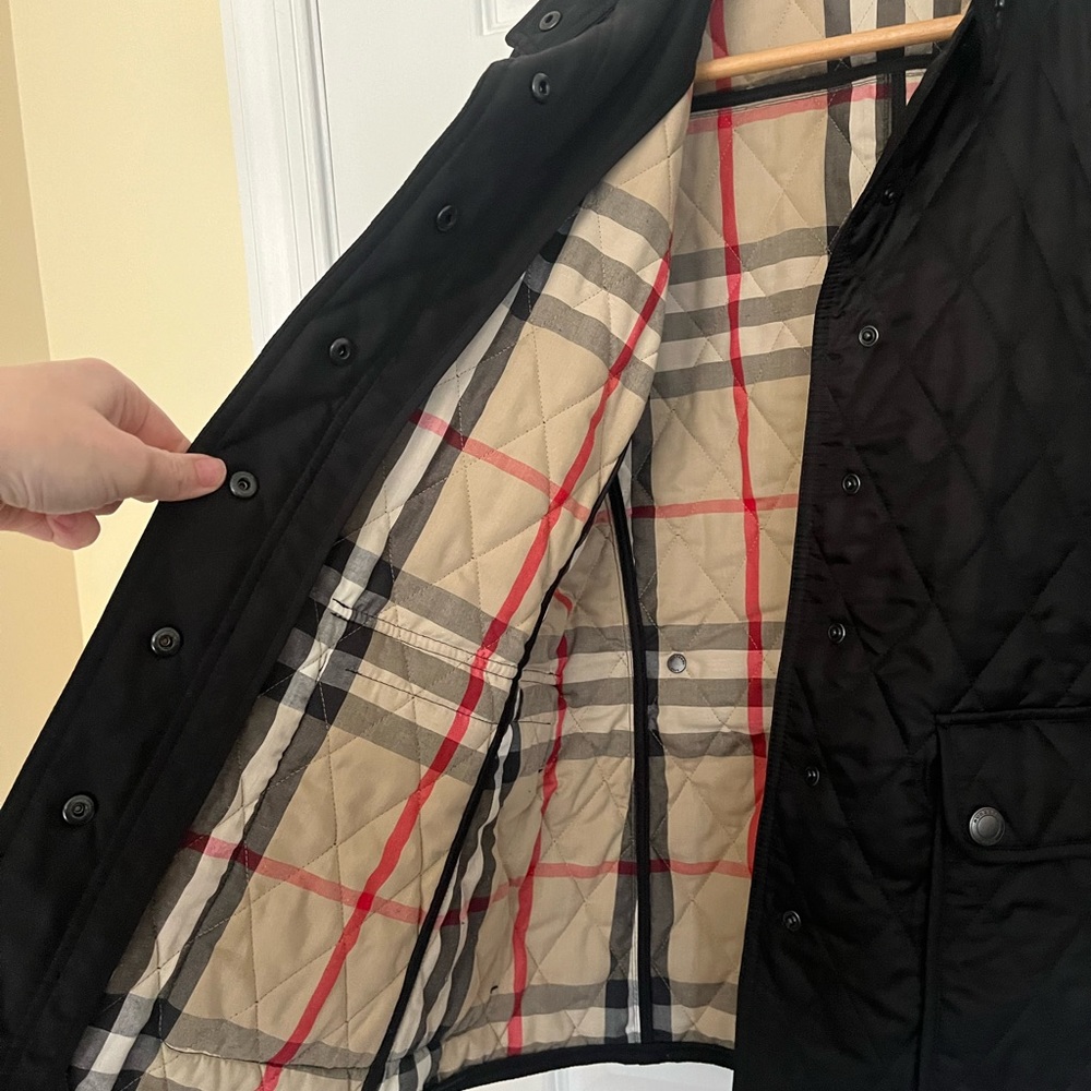 Black Burberry Quilted Jacket Medium - Picture 7 of 8